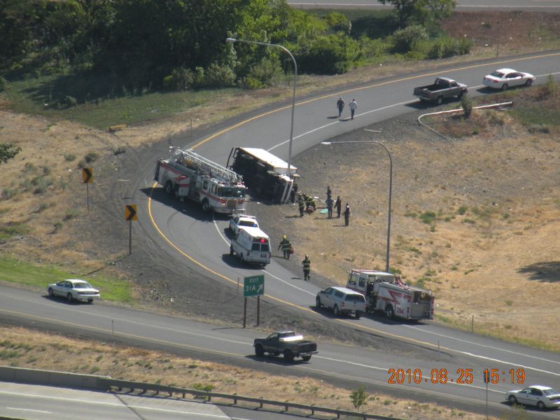 Two people injured in rollover accident on I82 NBC Right Now/KNDO
