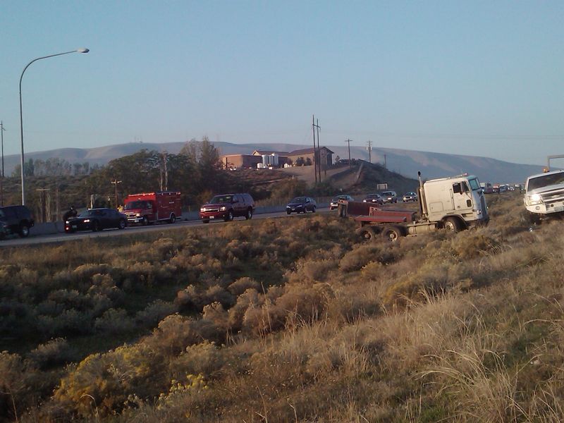 MultiVehicle Accident on I182 in Richland NBC Right Now/KNDO/KNDU