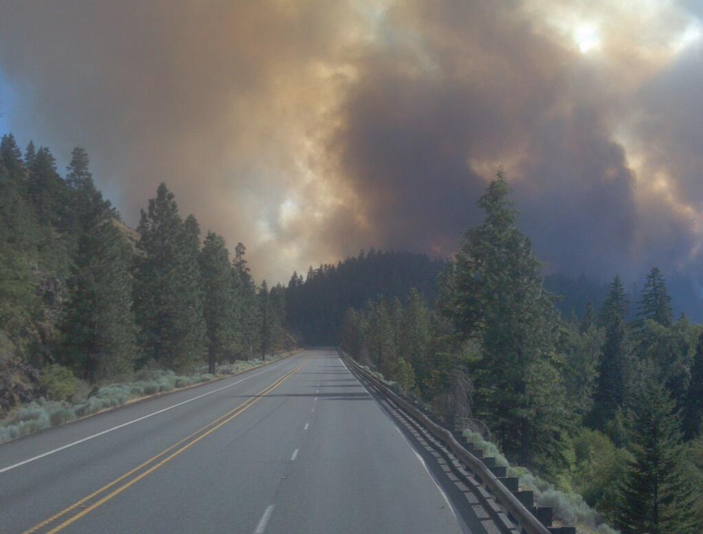 Forest Fire Closes Part of U.S. 97 in Klickitat & Yakima County - NBC ...